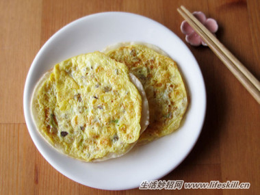 巧用水饺皮制作美味小饼