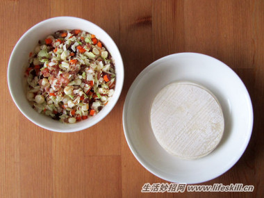 巧用水饺皮制作美味小饼