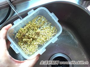 自酿香气十足的桂花蜜