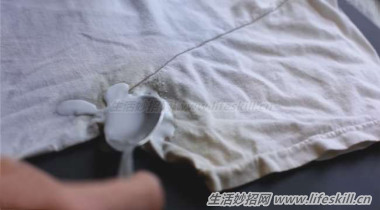 简单几步，让发黄的衣服恢复洁白！