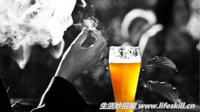 睡前抽烟喝酒是失眠的元凶