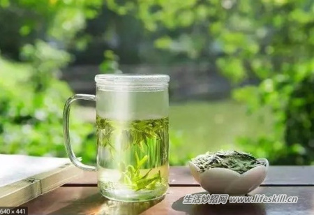 四季饮茶养生有讲究，别再只喝一种茶啦！